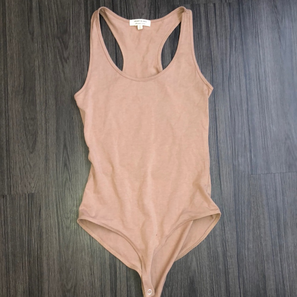 Nude bodysuit 🤎